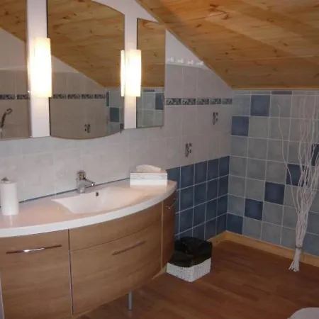 De Gamme Avec Sauna, Terrasse Et Jardin Pres De La Montagne Vosgienne - Fr-1-589-185 Nyaraló *